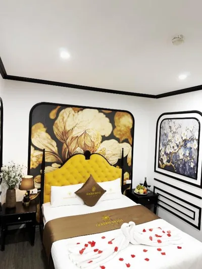 Golden Hotel – Fotos 7